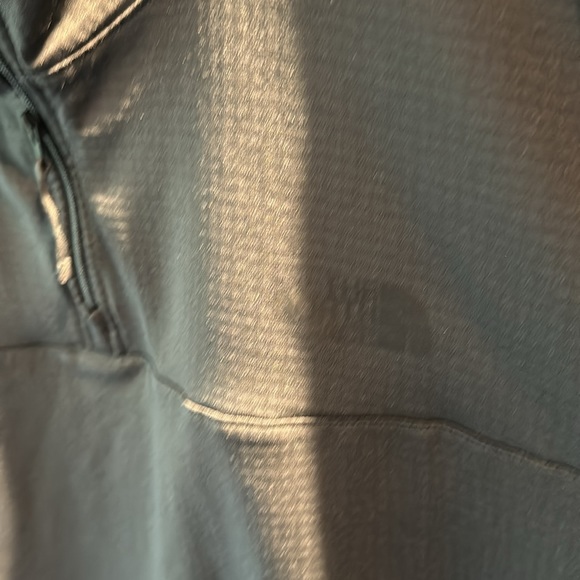 North Face Half Zip - Picture 3 of 5